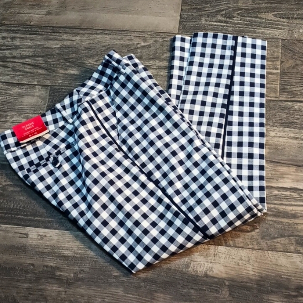 Women's Higher Midrise Straight Hip & Thigh Cropped Checkered Pants